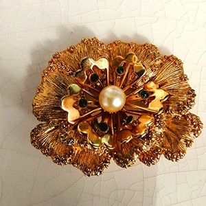 Vintage Flower Pin Brooch Sarah Coventry Gold Tone Green Rhinestone Pearl